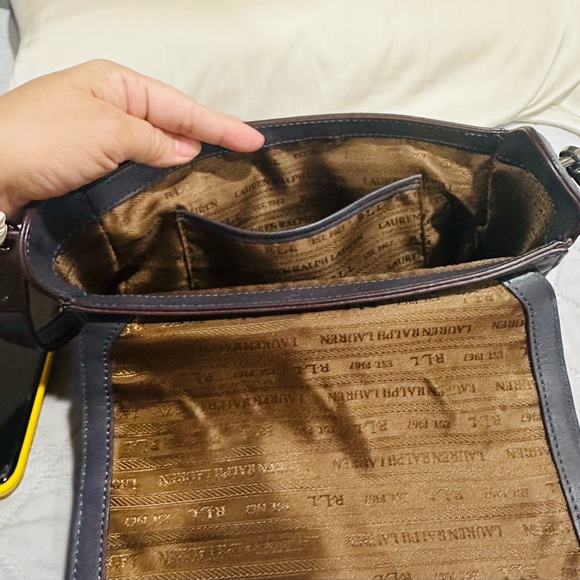 Ralph Lauren  Elegant Gray Leather Crossbody Bag - Picture 9 of 13